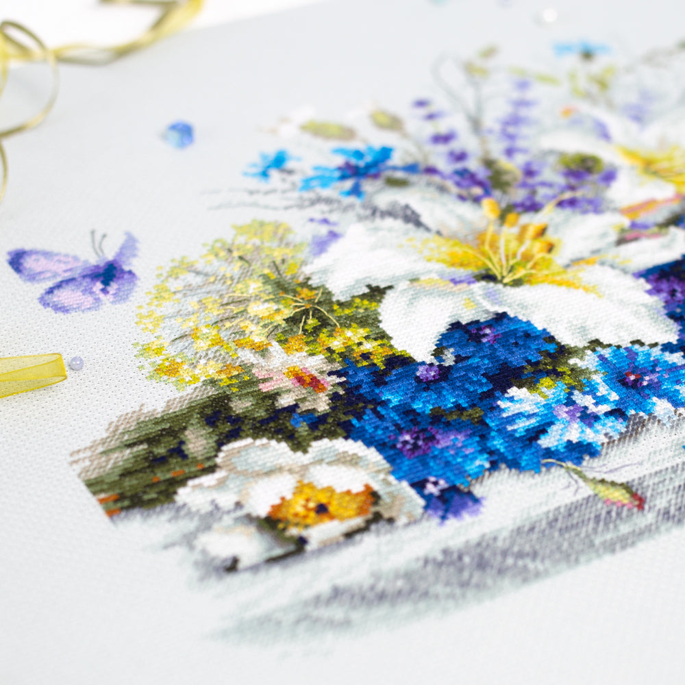 Kit de Punto de Cruz "Lilies and Cornflowers" 510-227