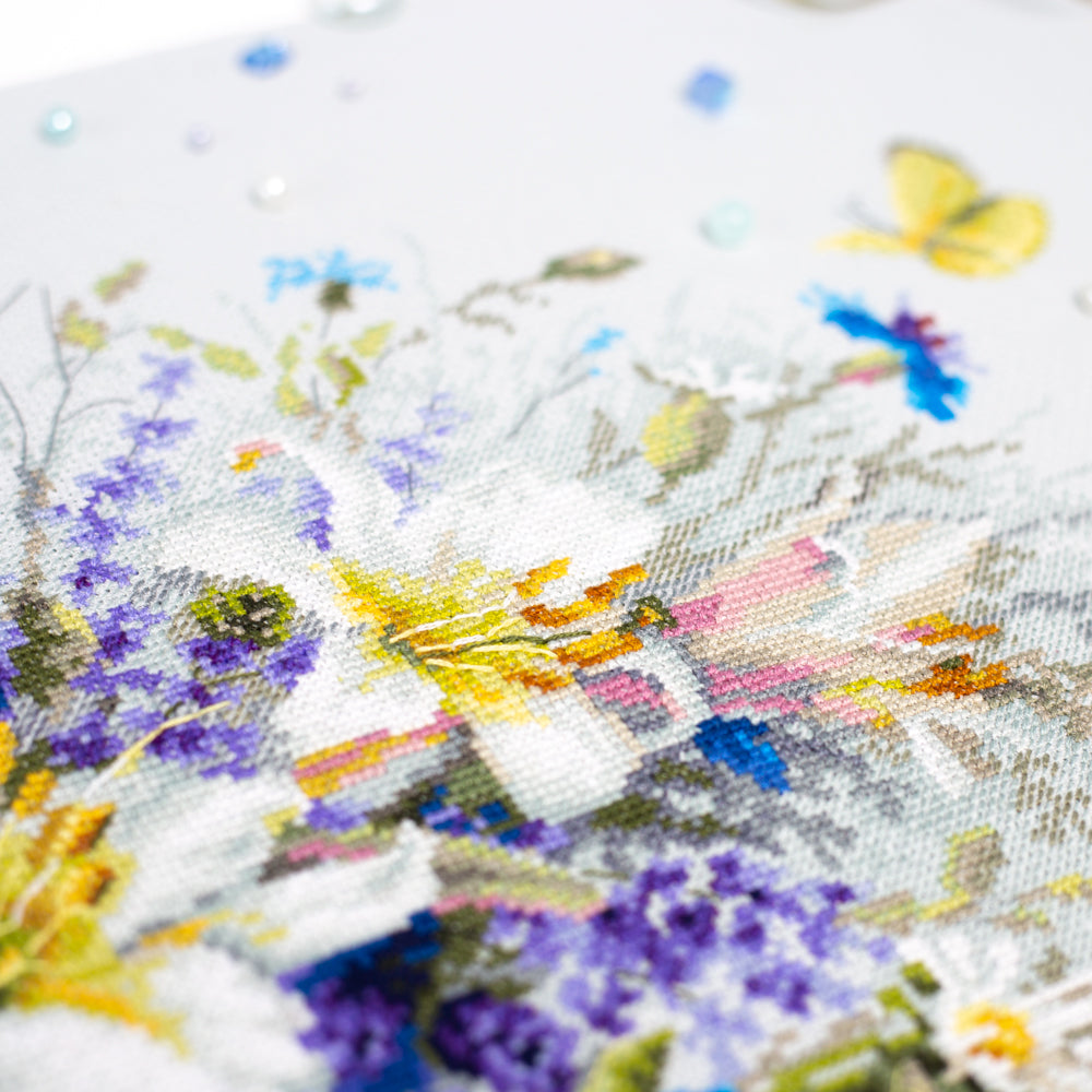 Kit de Punto de Cruz "Lilies and Cornflowers" 510-227