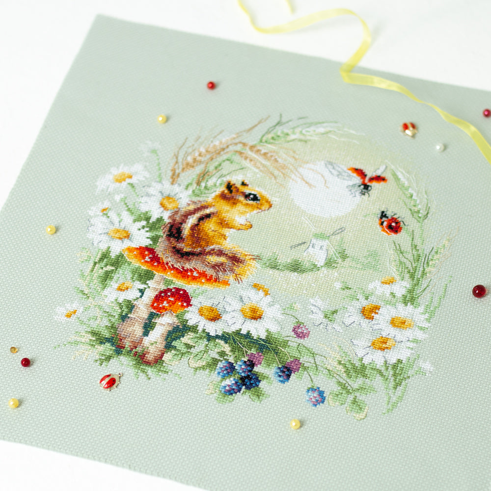 Kit de Punto de Cruz "Meadow Stories. Chipmunk" 510-353