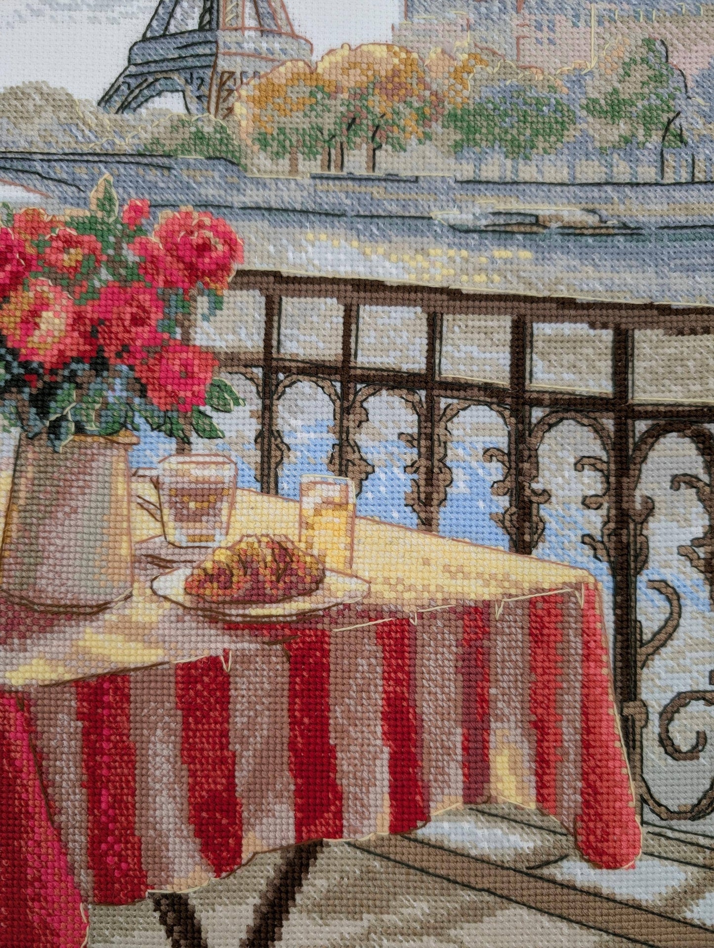 Kit de Punto de Cruz Aine "París Soleado"- A1013
