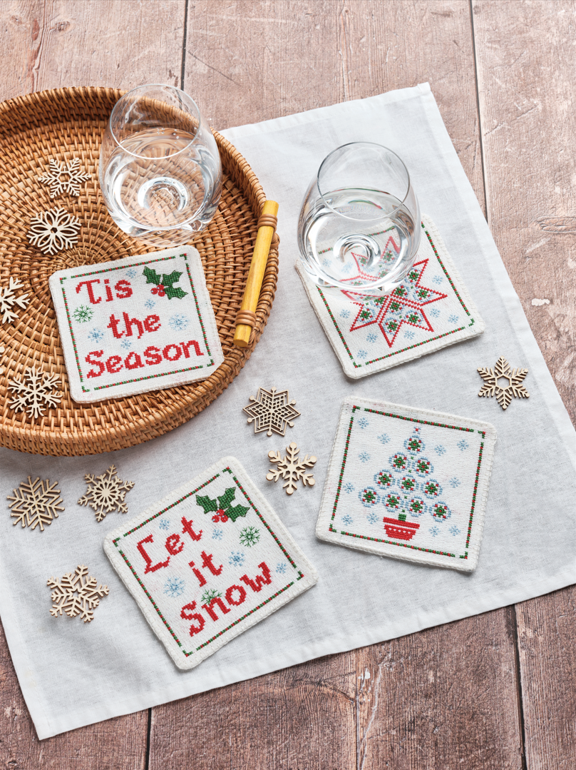 Posavasos en punto de cruz navideños de Anchor DIY