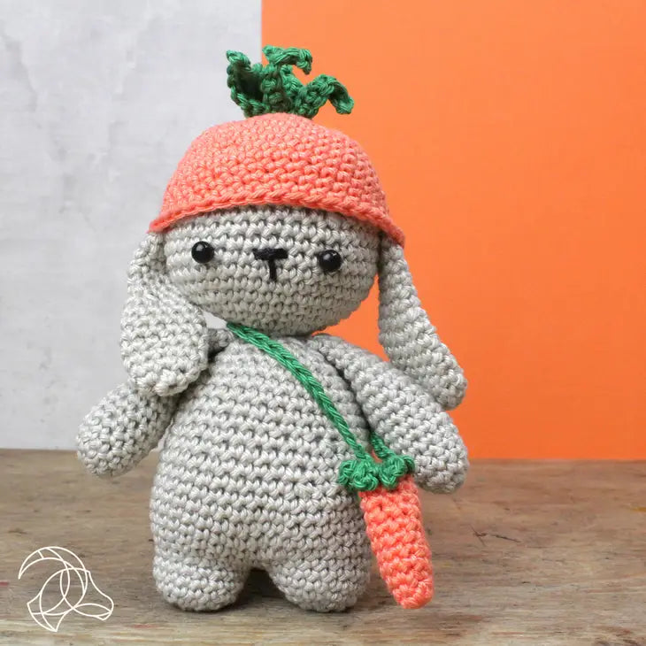 Amigurumi Conejo con Zanahoria Corochet Hardicraft