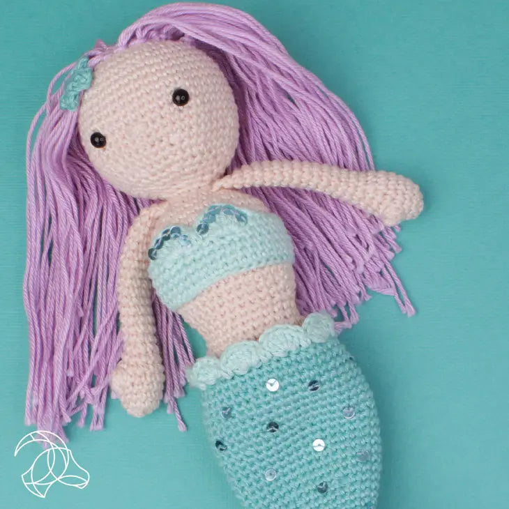 Sirena azul y lila de crochet de Hardicraft