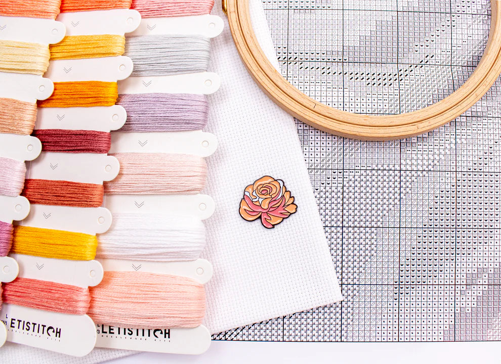 Kit de Punto de Cruz Letistitch "Gracia Floral" - L9956