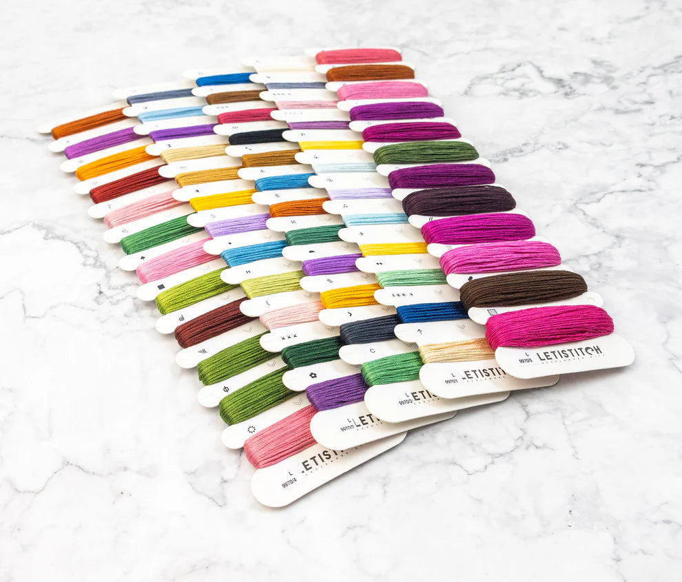 Kit de Ponto Cruz Letistitch "O Reino da Leitura" - L9970