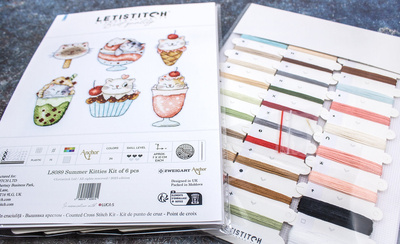 Kit de Punto de Cruz: Plastic Canvas "Summer Kitties Kit of 6 pcs" - L8089