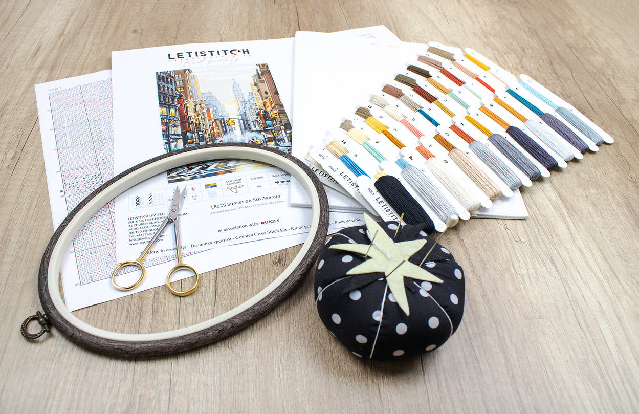 Kit de Punto de Cruz Letistitch "Sunset on 5th Avenue" - L8025