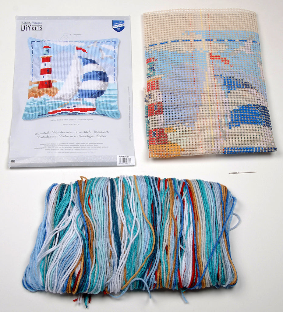 Kit de Bordado para Almofada em Ponto Cruz "Farol Marítimo" - Vervaco