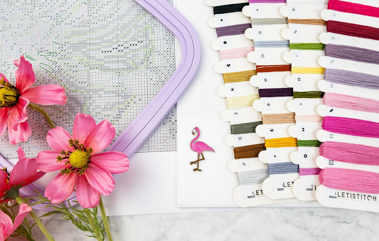 Kit de Punto de Cruz Letistitch "Honey Blooms" - L9933