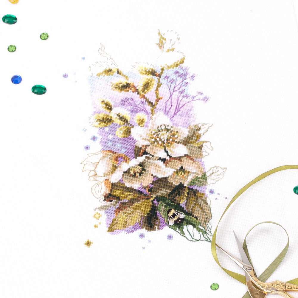 Kit punto de cruz "Hellebore" 100-104