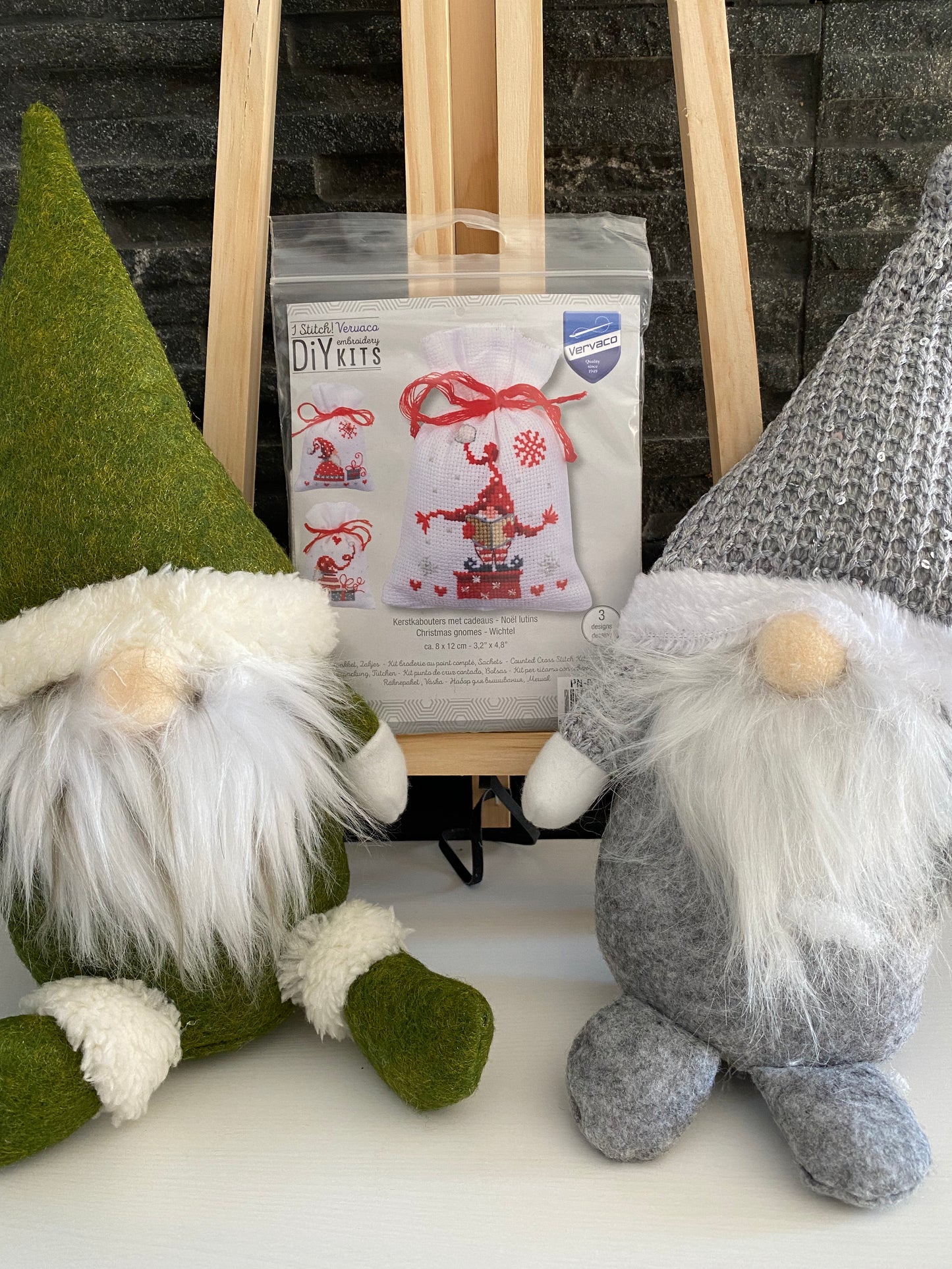 Kit punto de cruz "3 Bolsas Gnomos" - PN0165994 - ElMundoEnCruz