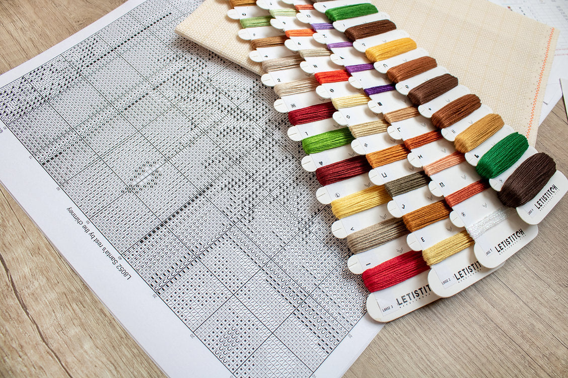 Kit de Punto de Cruz Letistitch "Santa's rest by the chimney" - L8052