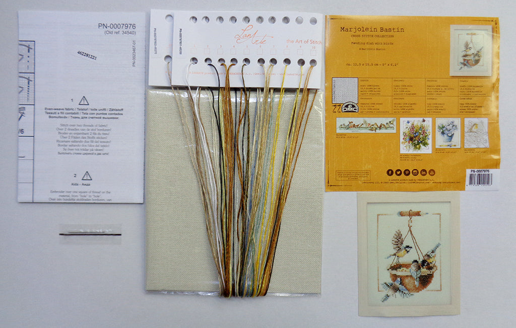 Kit punto de cruz "Feeding Dich with Birds" - PN0007976