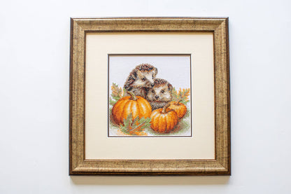 Kit de Punto de Cruz Aine "Erizos en la Cosecha" - A1021