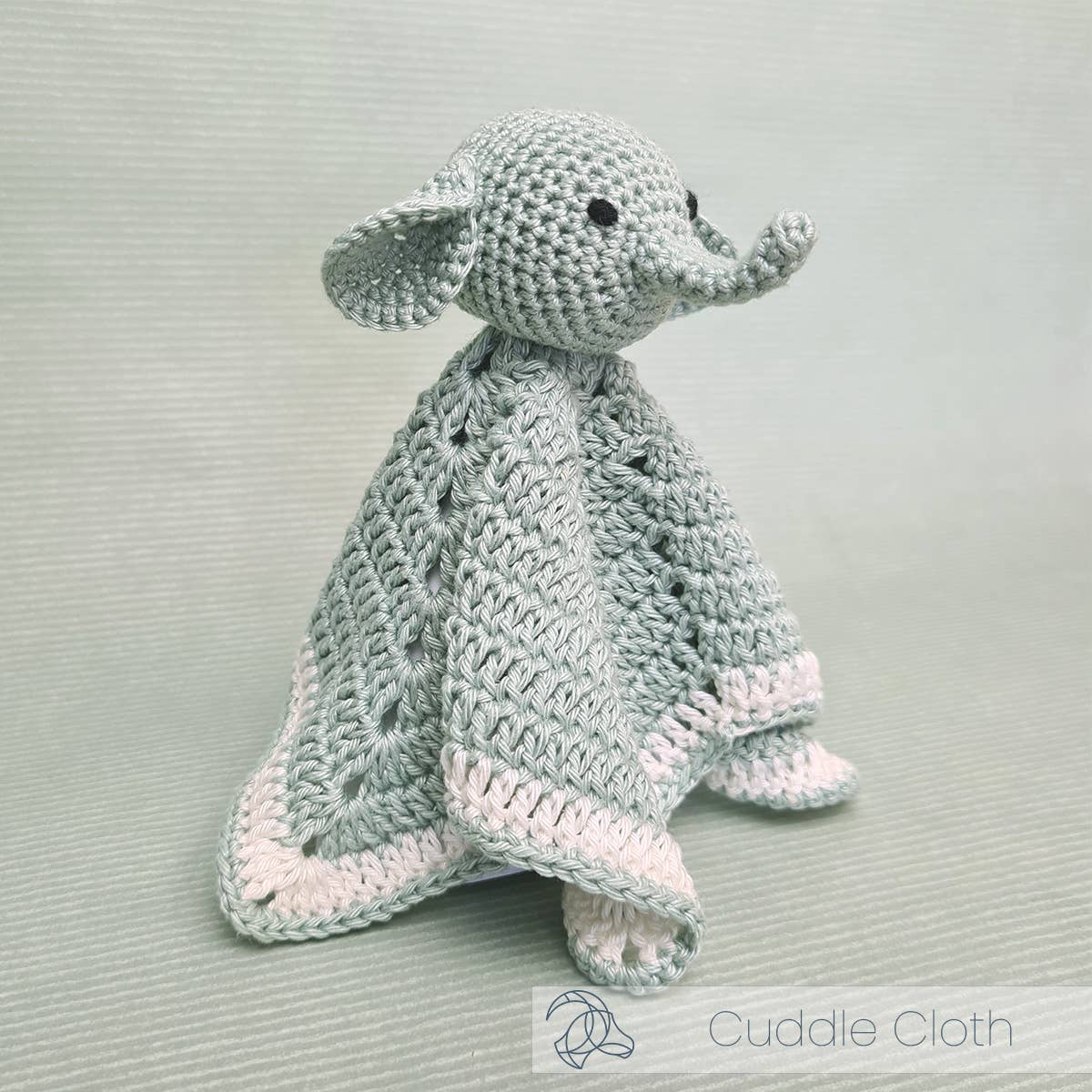 Kit de ganchillo Hardicraft Elefante de Tela para Abrazar con doudou de elefante tejido en algodón orgánico, ideal para recién nacido.