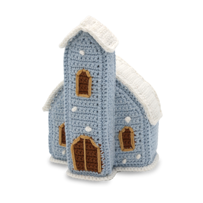 Kit de ganchillo Hardicraft Iglesia del Pueblo Navideño, iglesia azul de crochet con campanario y nieve