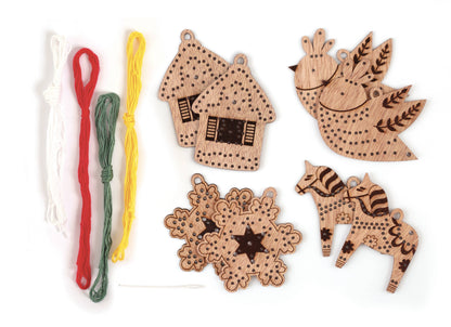Kit de 8 decoraciones de Navidad para Bordar de Madera - Graine Créative