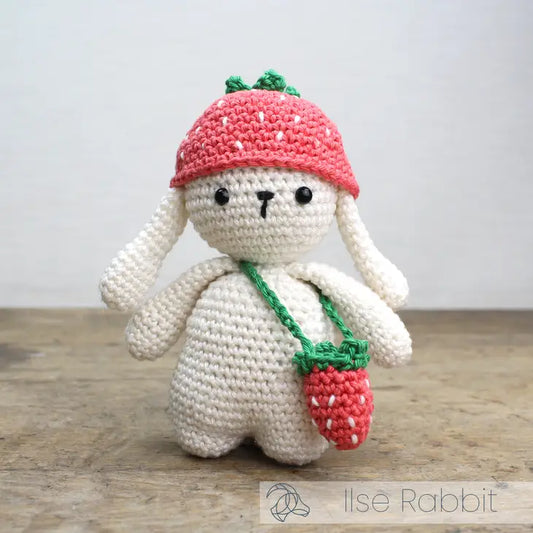Coneja con fresa de Crochet de Hardicraft