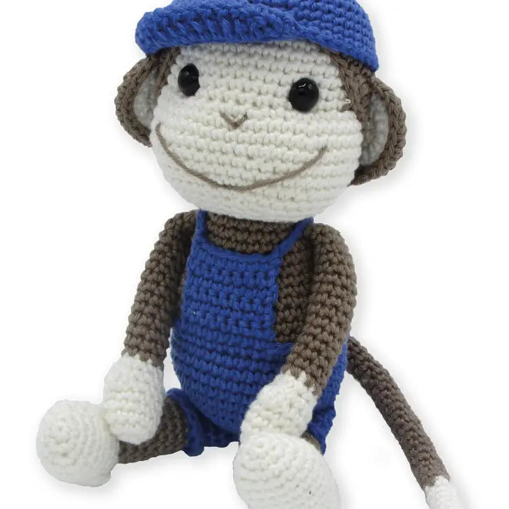 Mono con boina y traje azul de crochet de Hardicraft