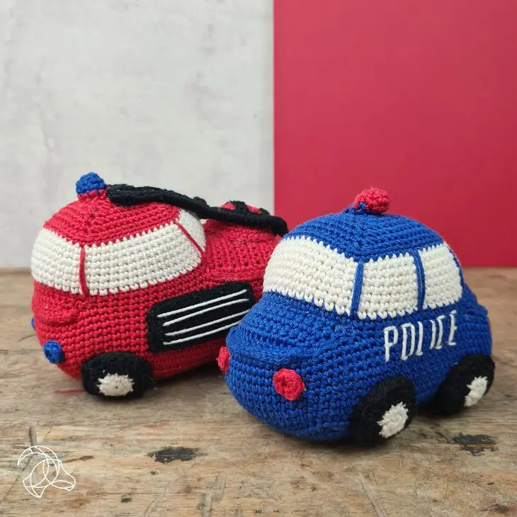 Coche de policía y camión de bomberos de crochet de Hardicraft