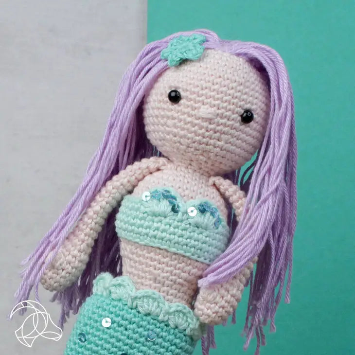 Sirena azul y lila de crochet de Hardicraft