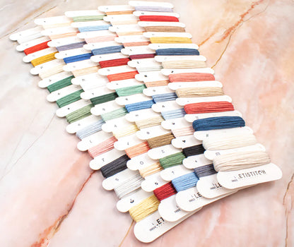 Kit de Punto de Cruz Letistitch "Un Vistazo al País de las Maravillas" - L9960