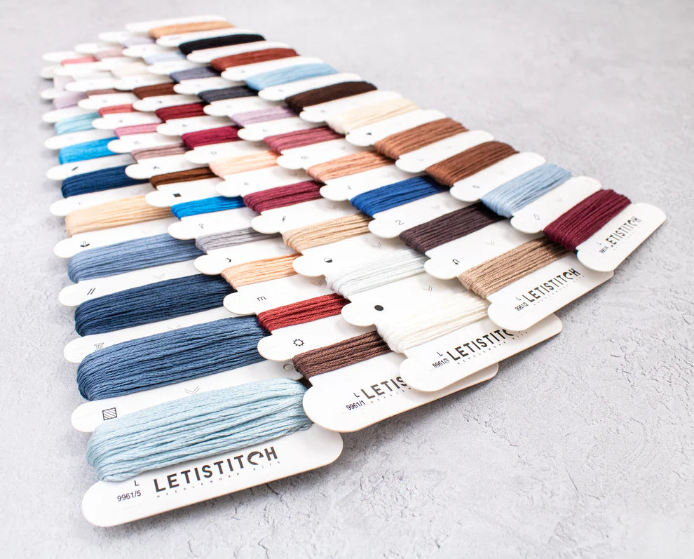 Kit de Punto de Cruz Letistitch "Corazones sobre Reyes" - L9961