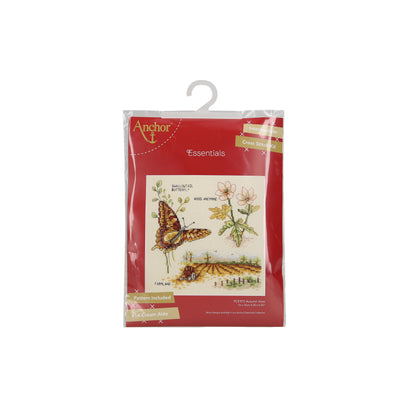 Embalaje Kit de punto de cruz Otoño, estilo otoñal con campo de arado, mariposa y flores de Anchor