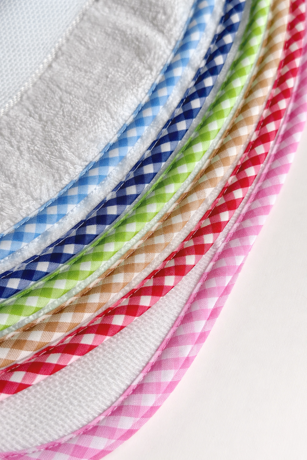 Babero para Bordar con Cuello Elástico - BM Ricami