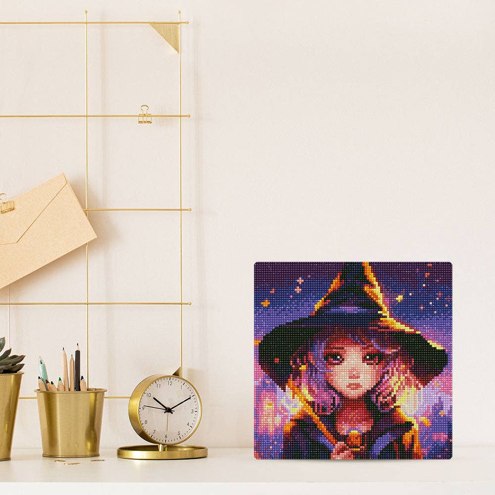 Kit de Punto Diamante Figured’Art "Pequeña Bruja" (Lienzo con Bastidor 25×25 cm)