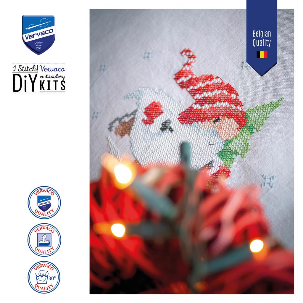 Centro de Mesa en Punto de Cruz "Gnomos Navideños" - Vervaco