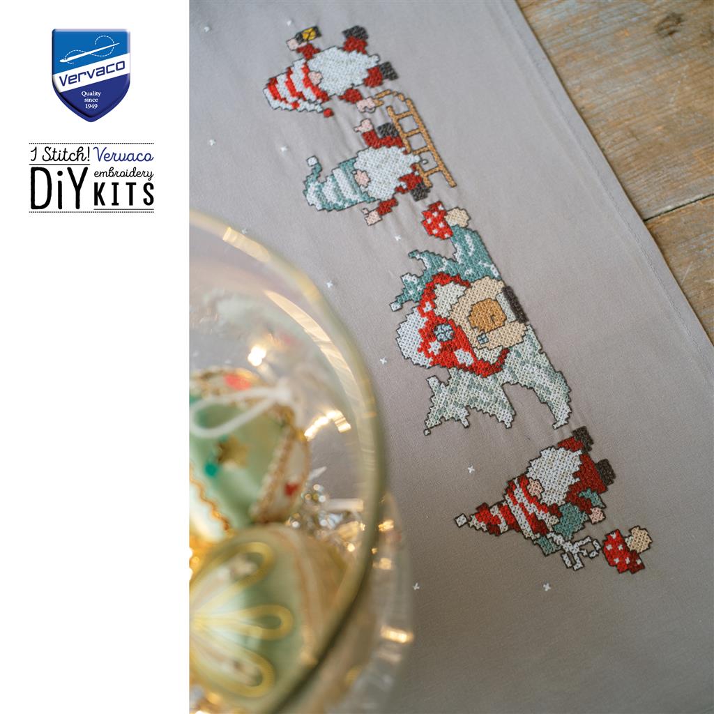 Camino de Mesa en Punto de Cruz "Gnomos" - Vervaco