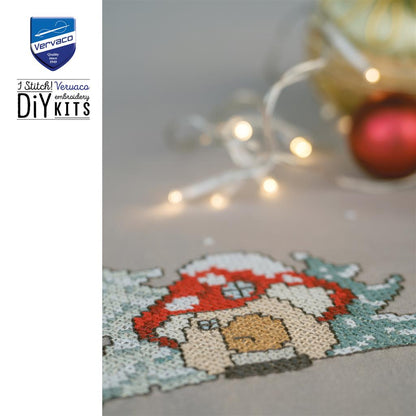 Centro de Mesa en Punto de Cruz "Gnomos" - Vervaco