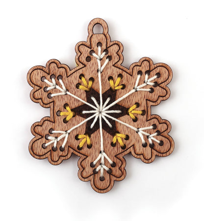 Kit de 8 decoraciones de Navidad para Bordar de Madera - Graine Créative