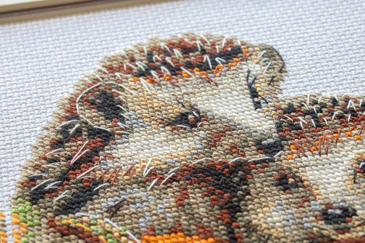 Kit de Punto de Cruz Aine "Erizos en la Cosecha" - A1021