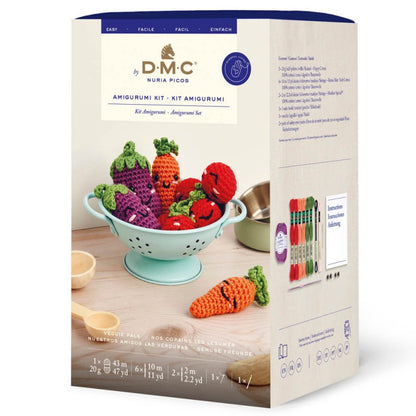 Kit de amigurumi de DMC para tejer cinco verduras con caritas kawaii, incluye hilos de algodón, ganchillo de 3 mm y ojitos de seguridad, perfecto para decoración o para regalar a niños.