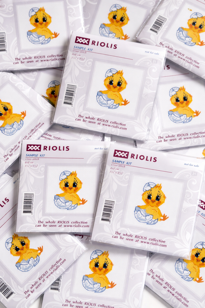 Kit de Punto de Cruz Riolis "Pollito" - SAMPLE KIT