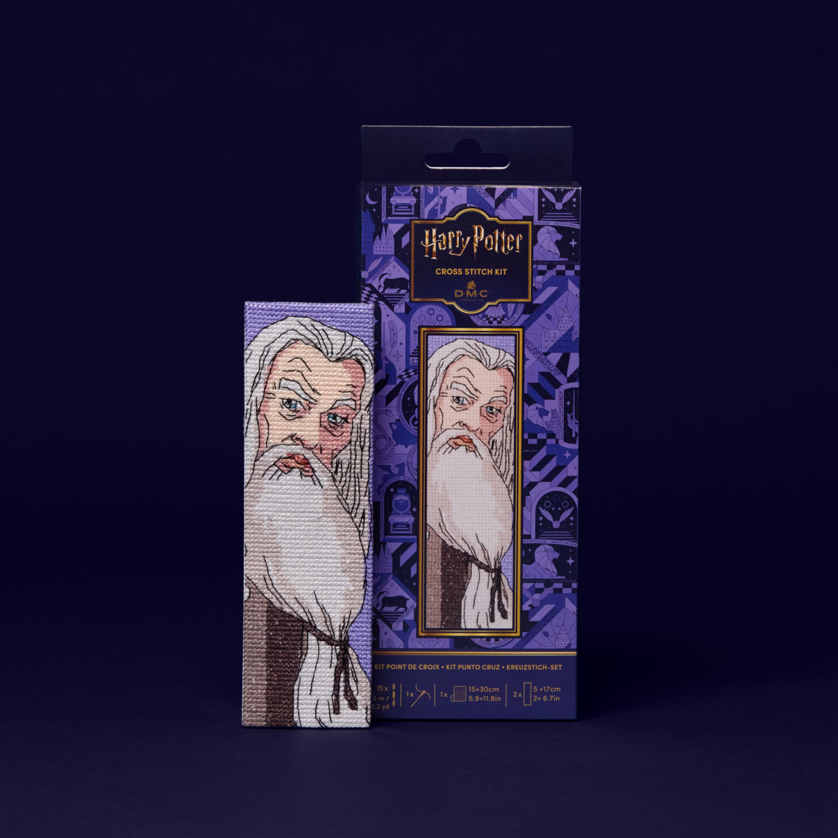 Kit de punto de cruz Harry Potter DMC con el marcapáginas bordado de Albus Dumbledore, tela Aida, hilos Mouliné y cartones de acabado incluidos.