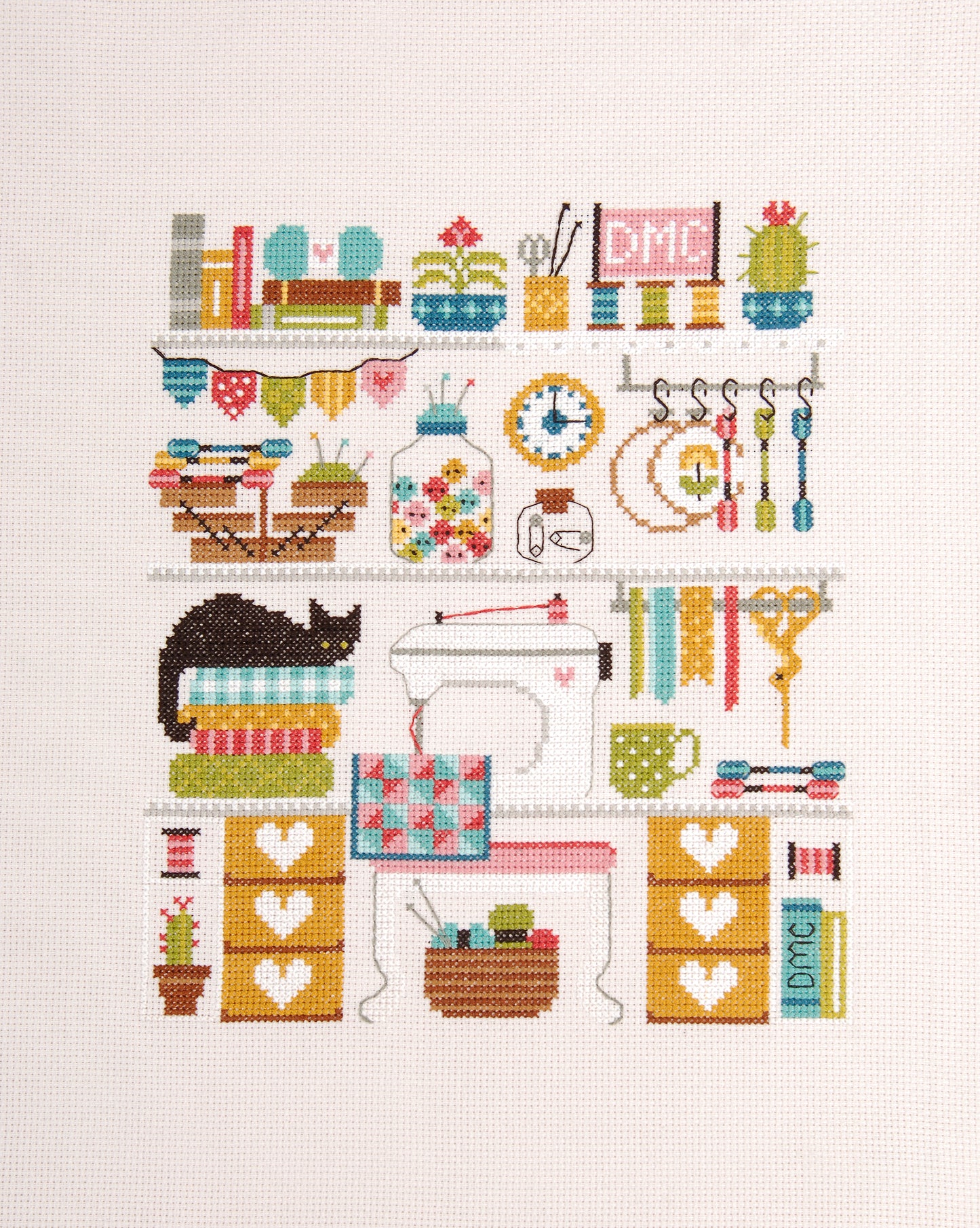 Kit de punto de cruz DMC “Mi Estudio Artesanal” de Faye Walsh con diseño de estudio de costura moderno bordado en tela Aida 14 ct.