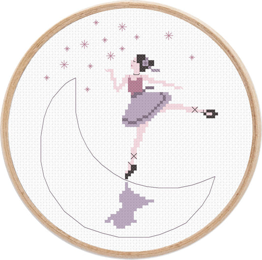 Kit de punto de cruz Equilibrista sobre la Luna de Marie Coeur con bailarina sobre luna creciente, estrellas y detalles en punto lineal.