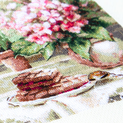 Kit de Punto de Cruz "Morning in Rosy Tones" 70-34 Magic Needle