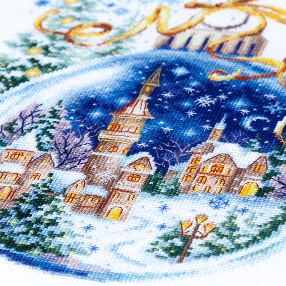 Kit de Punto de Cruz "Christmas Bauble" 70-37 Magic Needle