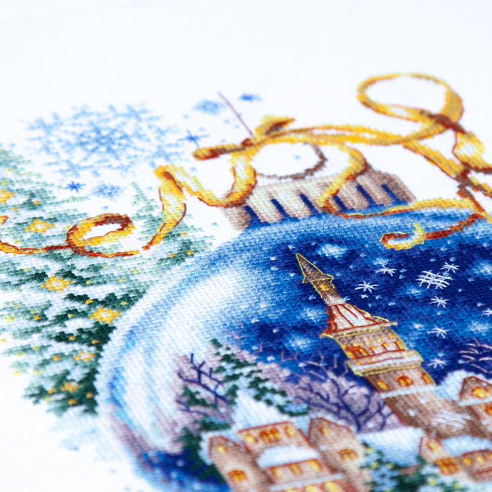 Kit de Punto de Cruz "Christmas Bauble" 70-37 Magic Needle
