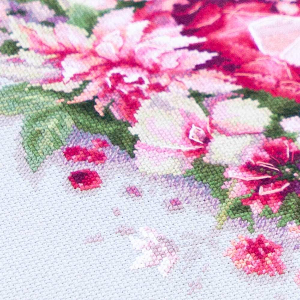 Kit de Punto de Cruz "Corazón Floral" 70-15 Magic Needle