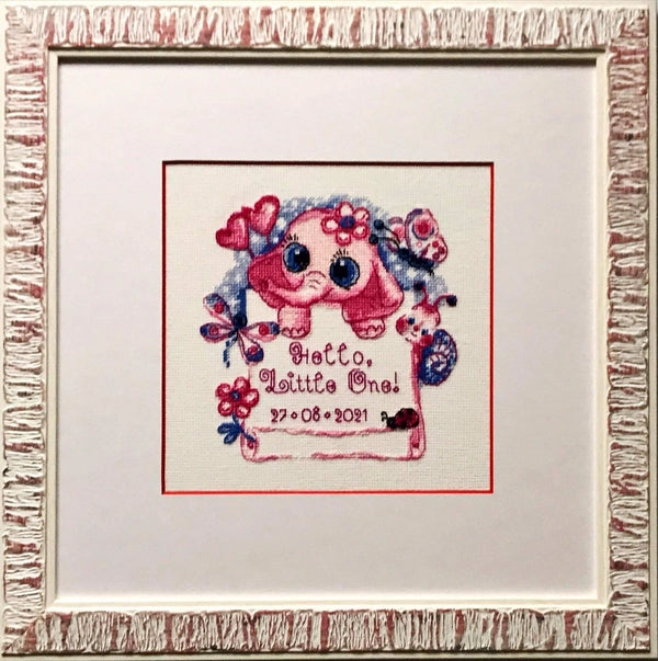 Kit de Punto de Cruz Riolis "¡Hola, Pequeño! Niña" - 1934