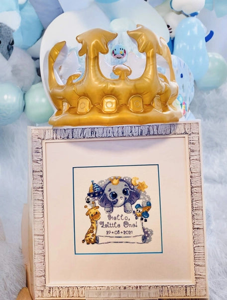 Kit de Punto de Cruz Riolis "¡Hola, Pequeño! Niño" - 1935