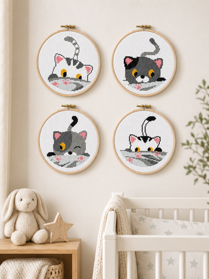 Kit de punto de cruz Set de 4 Gatitos de Princesse con cuatro diseños infantiles de gatitos bordados en bastidores decorativos.