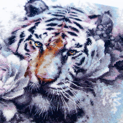 Kit de Punto de Cruz "Tigre Blanco" 70-14 Magic Needle