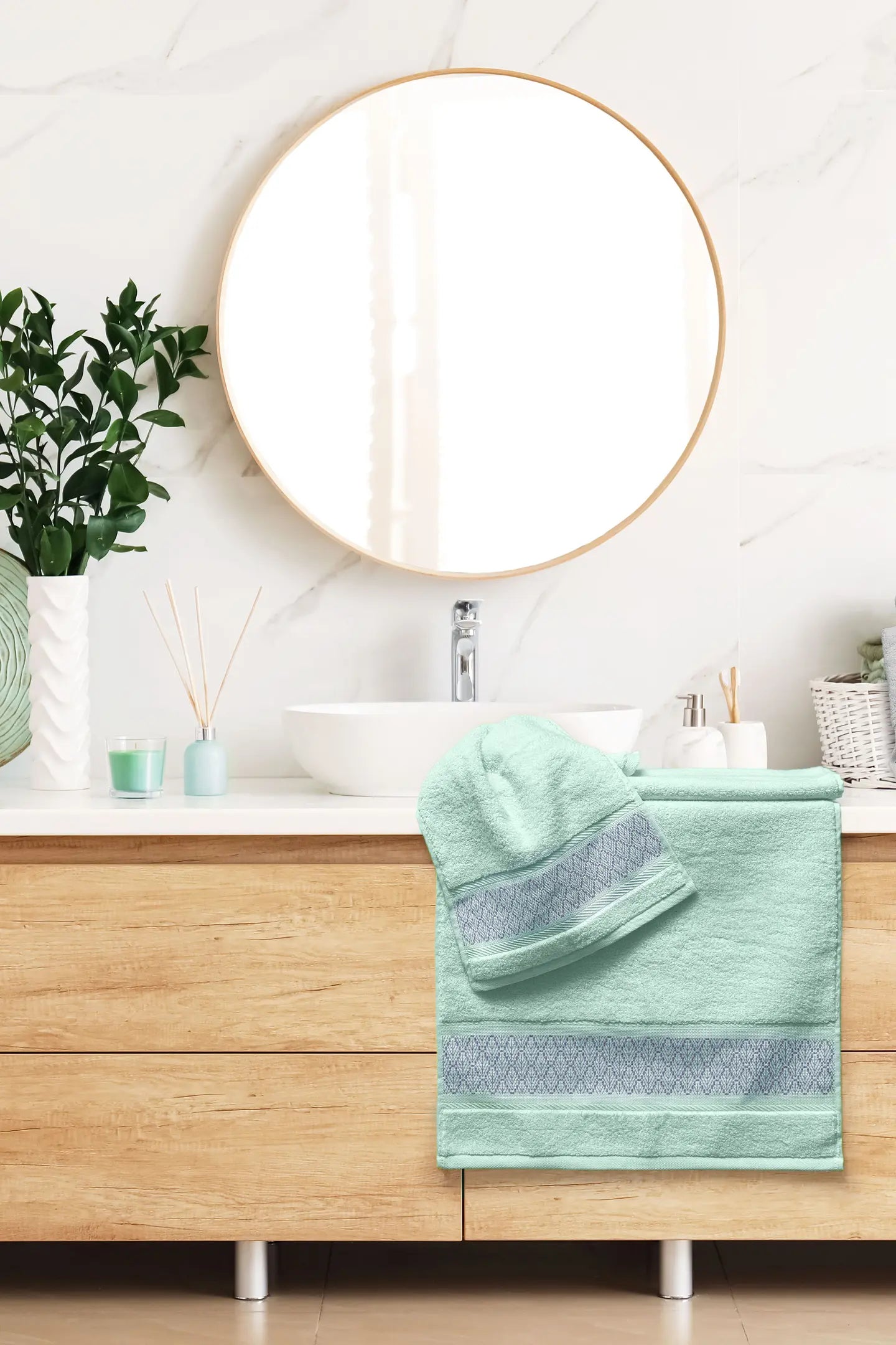 Livro Motivos e Padrões para Toalhas - DMC
