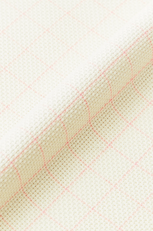 Tela aida 14ct beige premarcada con cuadrados rojos para bordar más fácil y contar puntos